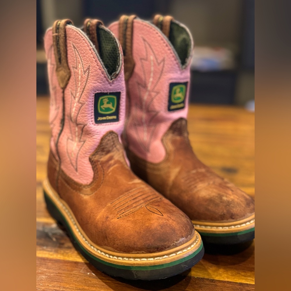 John Deere girls